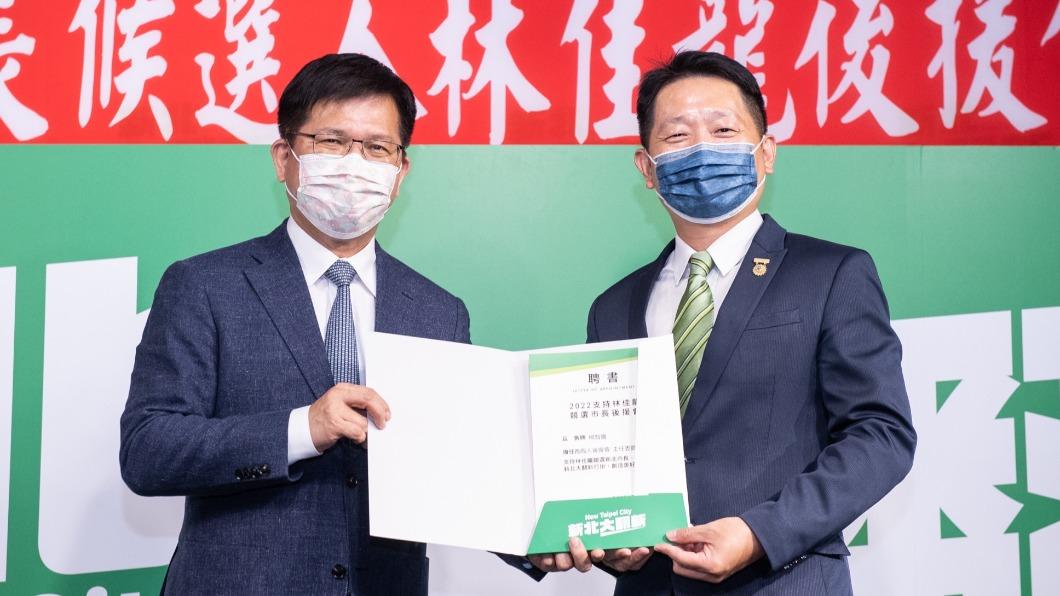 林佳龍今出席「青商人挺林佳龍後援會成立大會」。（圖／林佳龍辦公室提供）