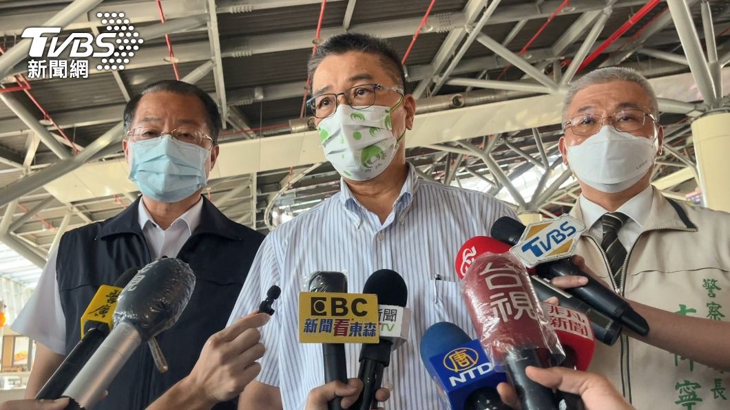 內政部長徐國勇震怒,下令全面緝兇「若有反抗,我們大膽使用槍械,絕不客氣!」(圖/TVBS)