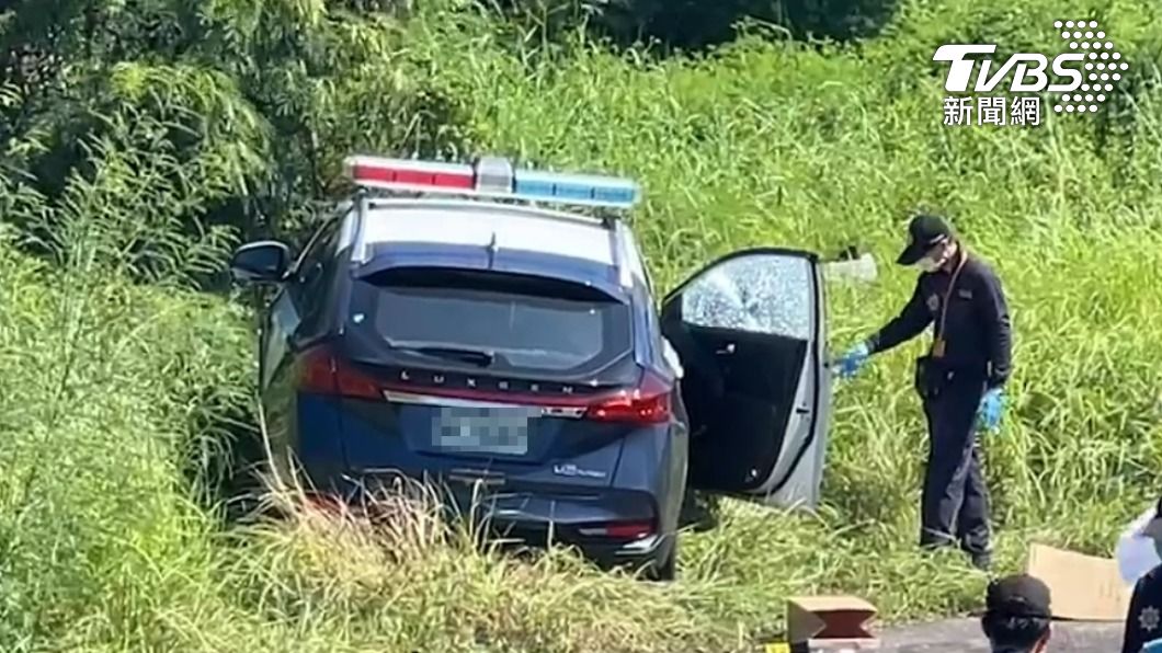 凃明誠、曹瑞傑在追捕機車竊案的過程中,遭歹徒林信吾犯持刀奪槍割喉身亡。(圖/TVBS)