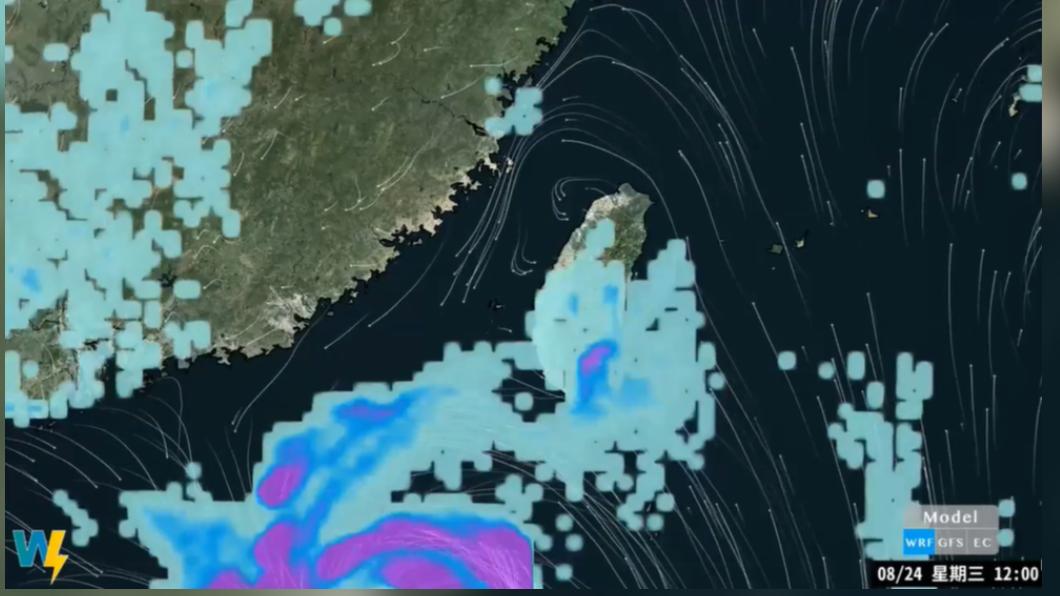 明日東南部留意大雨機會。（圖／天氣風險臉書粉絲專頁）