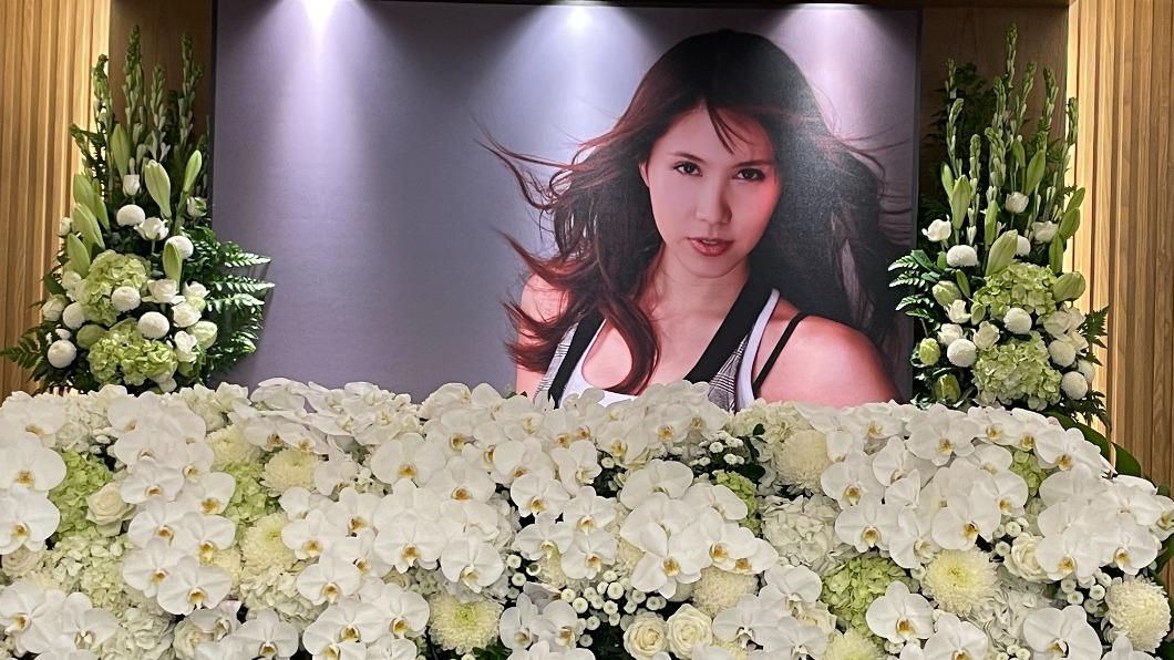 命理師通靈已故藝人！爆余苑綺「驚人現況」　這2位心願未了