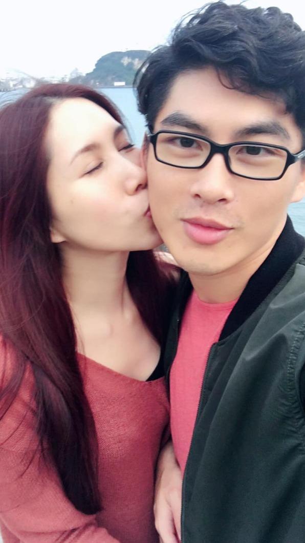 Gary（右）與余苑綺夫妻情深。（翻攝自臉書）
