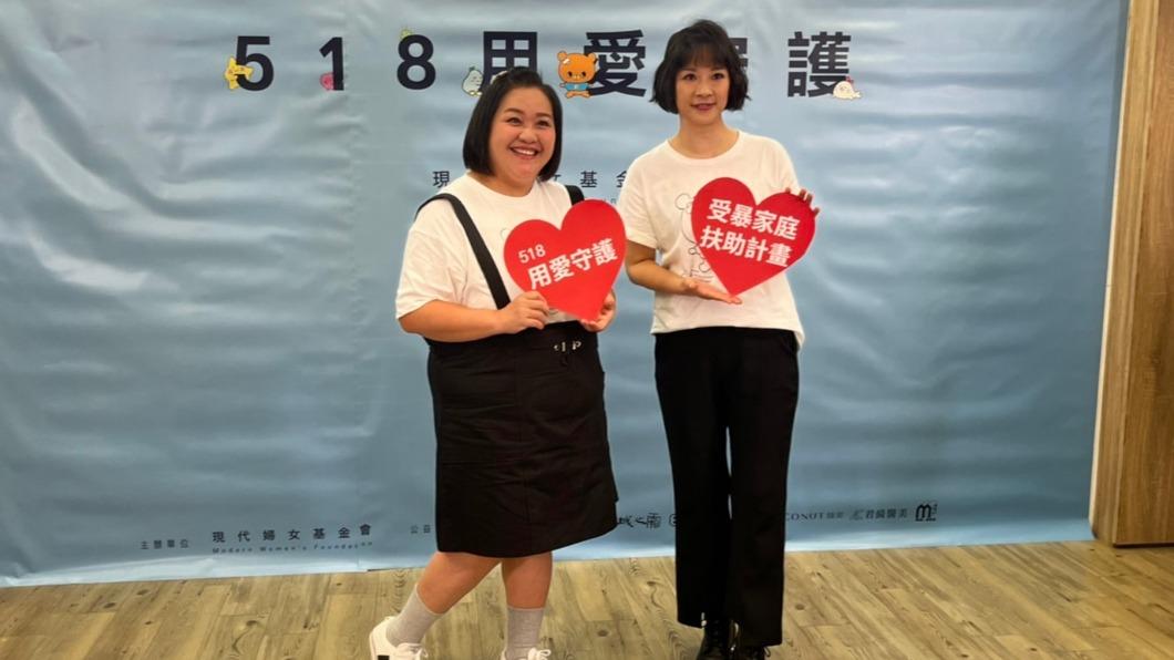鍾欣凌嘆余苑綺是個勇敢的女孩。（圖／讀者提供）