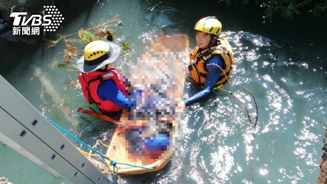 吉安大圳溺水意外!男戴安全帽漂浮水面 救起無生命跡象