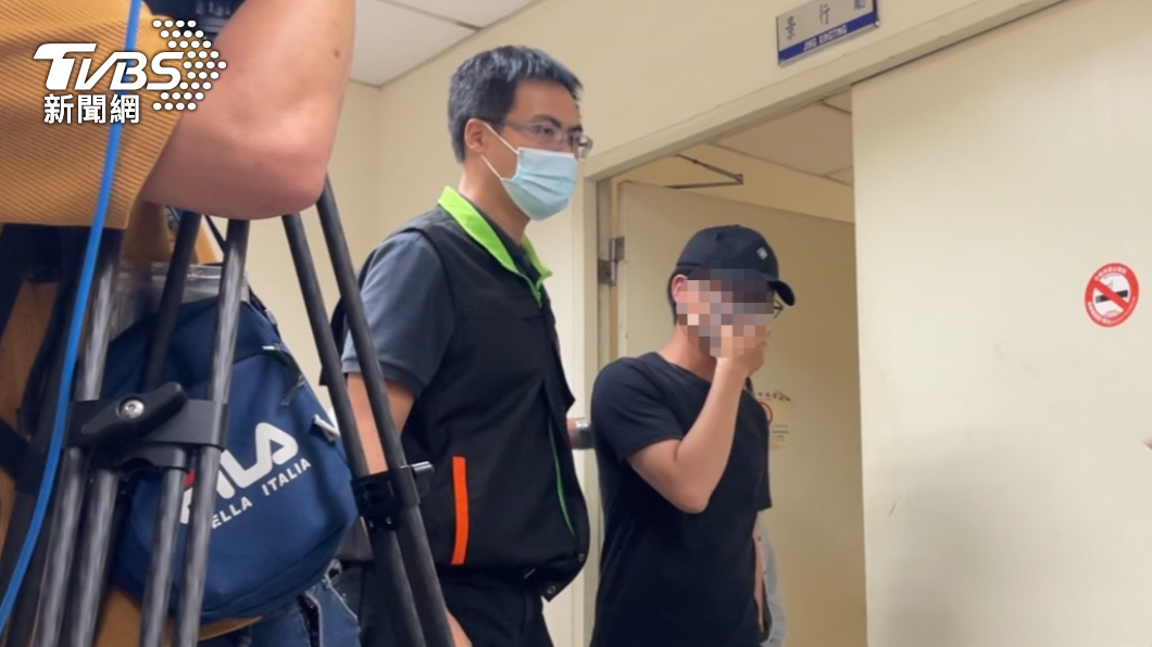 死者家屬也前往殯儀館相驗。(圖/TVBS)