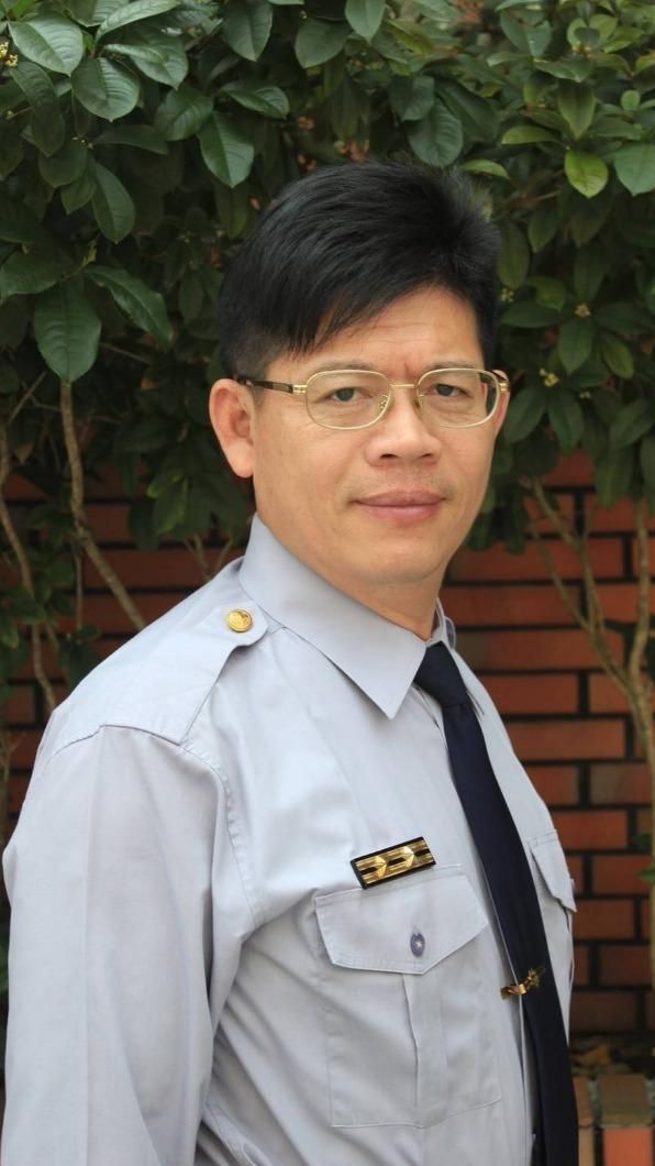 警官呂明實從警34年,最終不敵癌症病逝。(圖/警方提供)