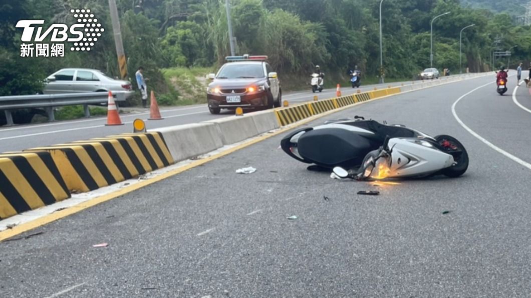 離奇!7旬清潔婦騎車返家自撞分隔島 當場頭破重傷死