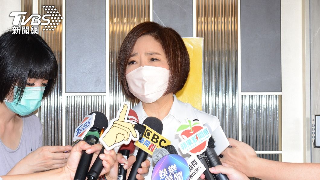 于美人到場致意,表示余苑綺的離開讓她很不捨。(圖/許方正攝)