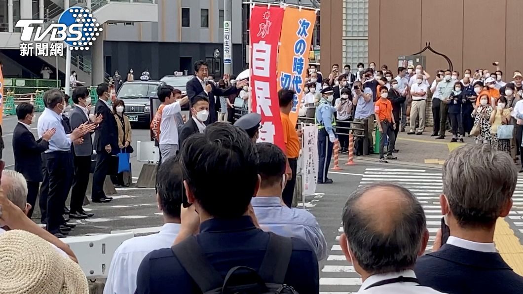 安倍演講當天後方未安排充足警力。(圖/達志影像路透社)