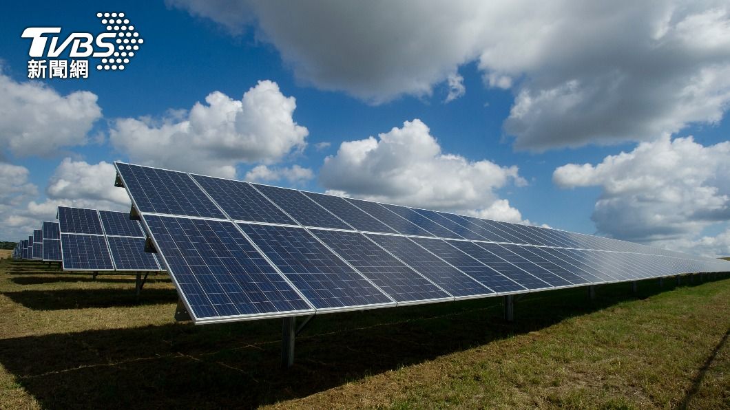 太陽大不一定有助太陽能發電。(示意圖/shutterstock達志影像)