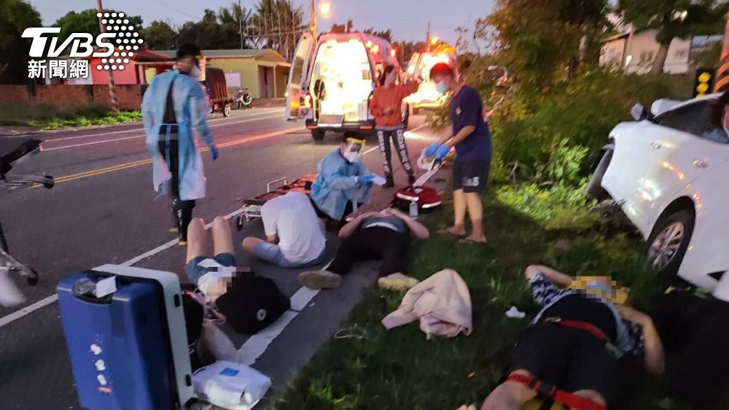 台北夜衝台東太累了!大學生疑疲勞駕駛 都蘭自撞4人傷
