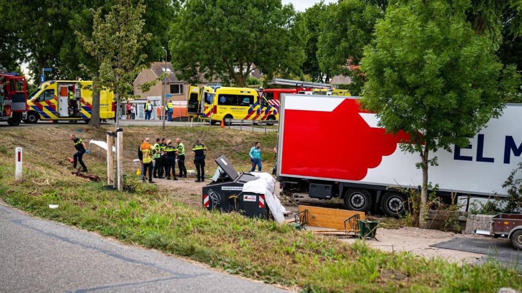 荷蘭驚傳貨車衝撞開趴人群 警方證實:多人死傷