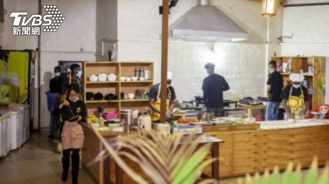 台灣女兒開餐廳!插旗「盧安達」 牛肉麵成熱銷珍饈