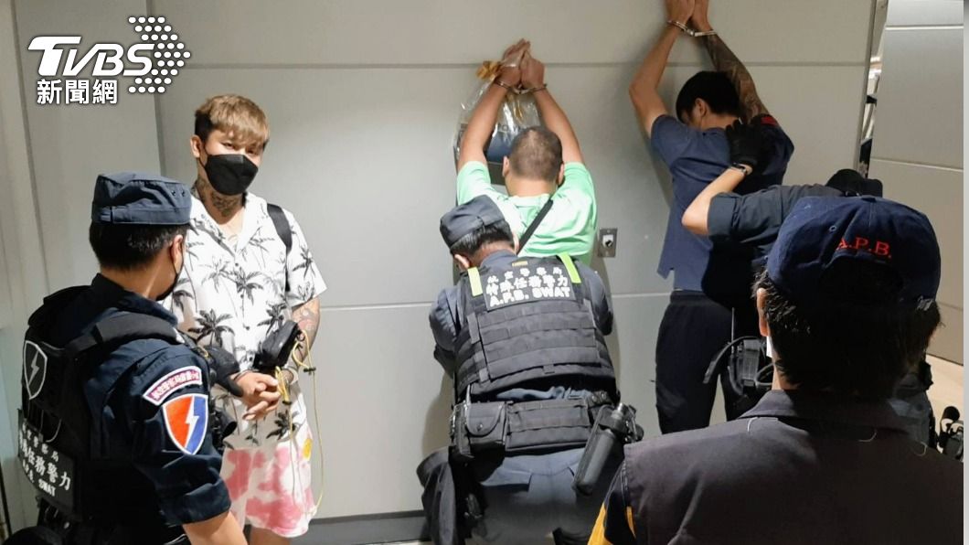 16人從「KK園區」回國　3通緝犯疑人蛇幹部遭上銬