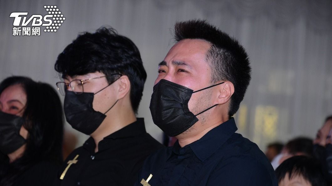 余苑綺想當歌星被打槍「聲音像鴨子」 余祥銓淚憶努力過程:妳是全家驕傲