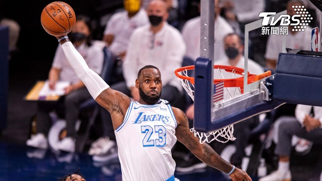 詹姆斯再添驚人紀錄 人生超過一半時間都在打NBA