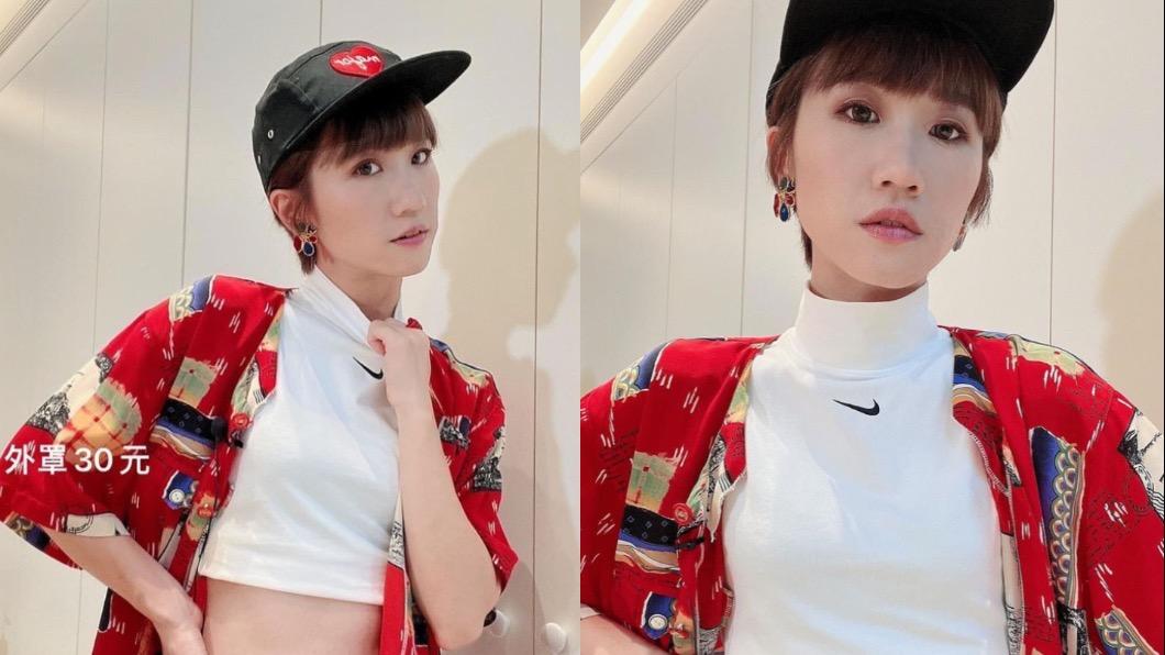 第一套的重點就是長版老花襯衫。（圖／翻攝自＠sunnygirl800424 IG）