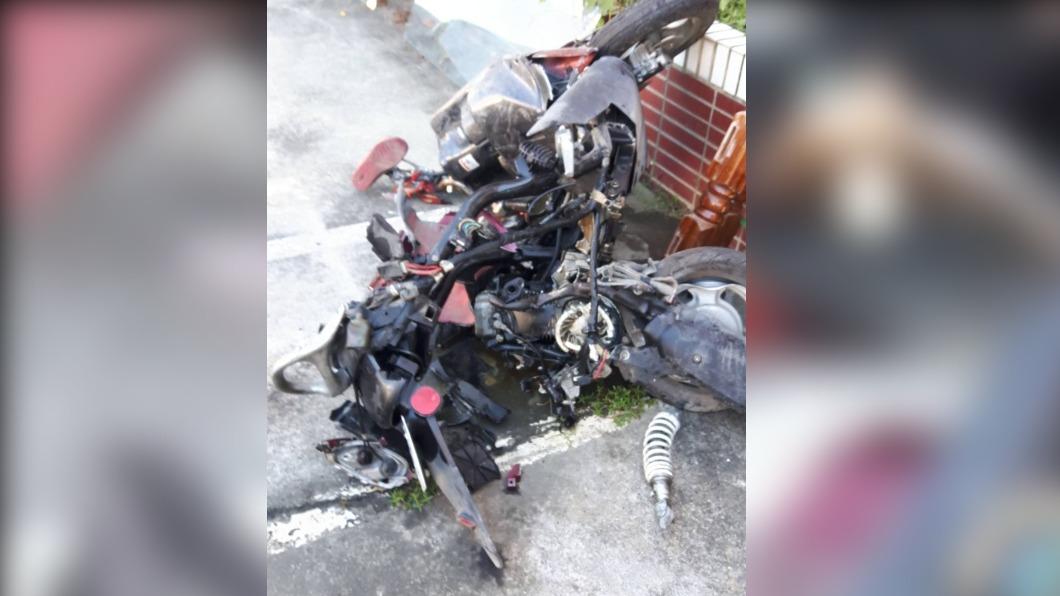獨/長照車載病患對撞機車釀3死 洗腎乘客、騎士老夫婦皆不治