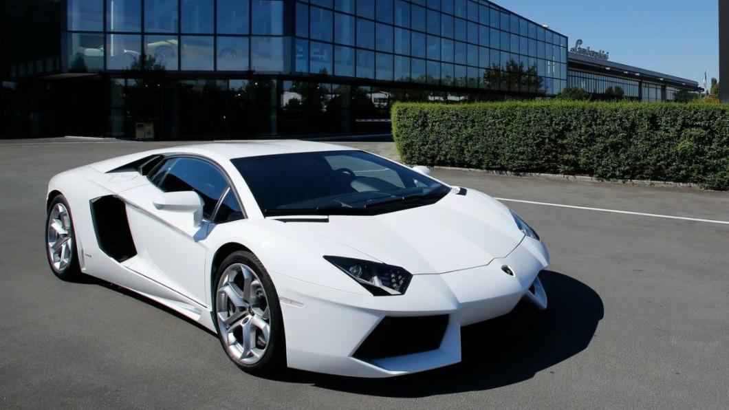 Lamborghini Aventador,這款車可以輸出700匹的最大馬力。(圖/Lamborghini)