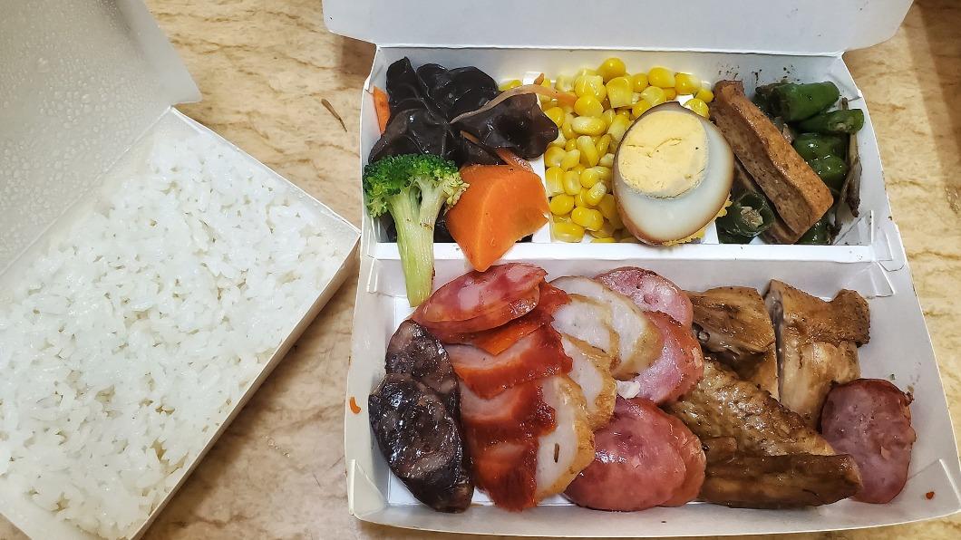 「2便當盒塞滿」只要1百元!下肚抵2餐 網狂敲碗地址
