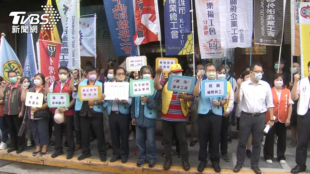 基本工資明年元旦調至26400元。(圖/TVBS)