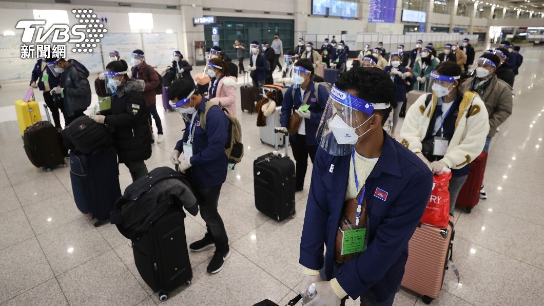 驚!30歲男子韓國機場持剪刀「自宮」 嚇壞在場旅客