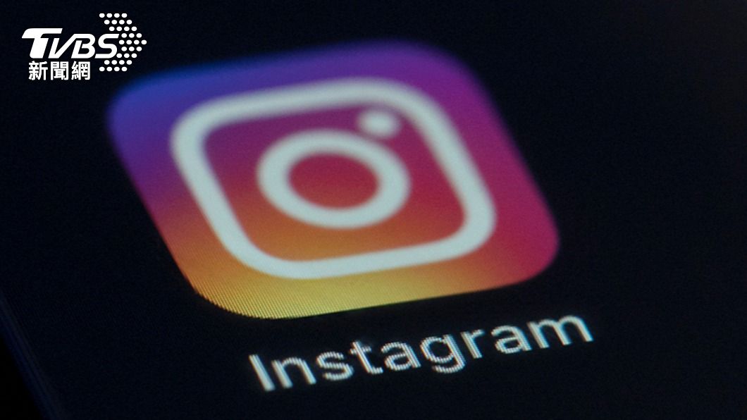 祖克伯讓旗下的臉書跟Instagram推出短影音功能,希望抓回年輕人的心。(圖/達志影像美聯社)
