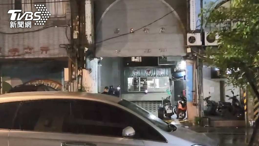 桃園2男遭槍擊!頭部中彈陳屍血泊 屋主開門嚇傻報案