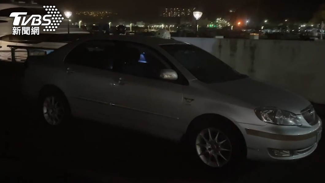 凶嫌棄車逃逸。（圖／TVBS）