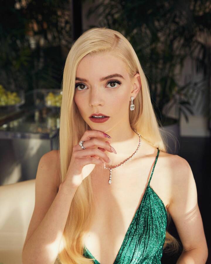 美國女星安雅泰勒喬伊將擔任《芙莉歐莎》的女主角。(圖/翻攝自Anya Taylor Joy IG)