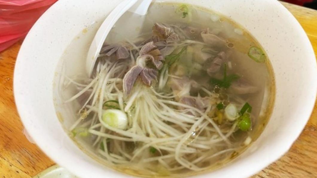 「下水湯」給料毫不手軟,整晚都是雞胗,根本就是雞胗湯吧!(圖/【覓食】Meet Food提供)
