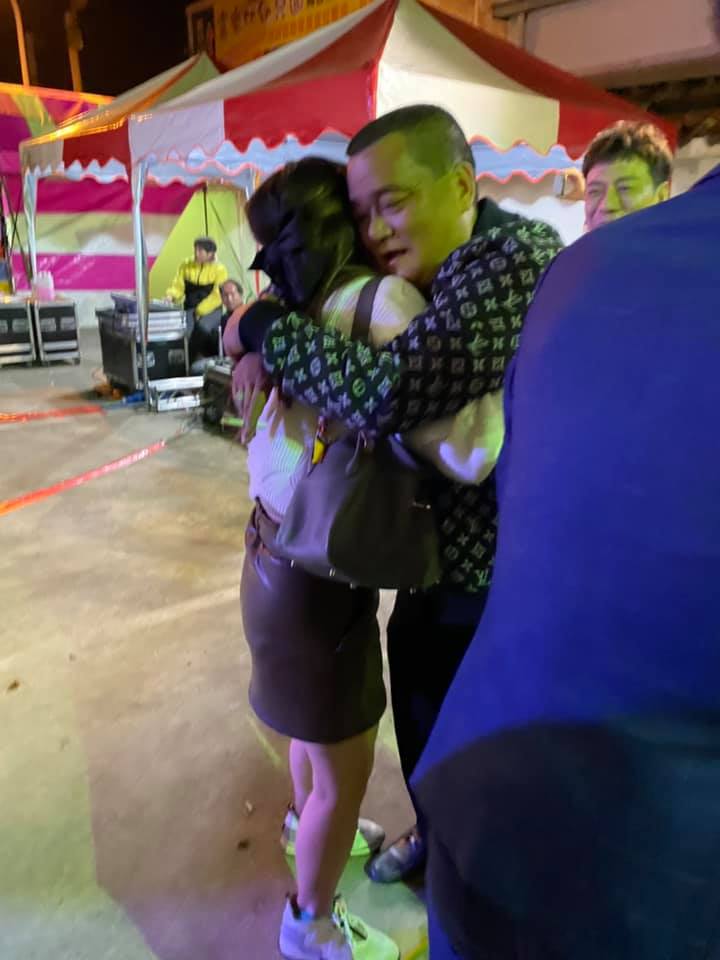 丟丟妹爸爸「福哥」李慶福砲轟女婿王心正有問題。（圖／翻攝自丟丟妹臉書）