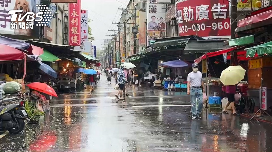 梅花中秋夜攪局!持續增強估轉中颱 雨彈連4天襲北、東