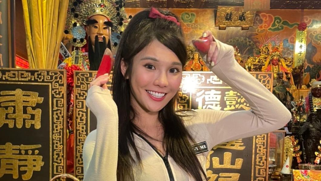 反骨琳妲求籤被警告「別成第三者」 工作2選1難抉擇:想嫁有錢人