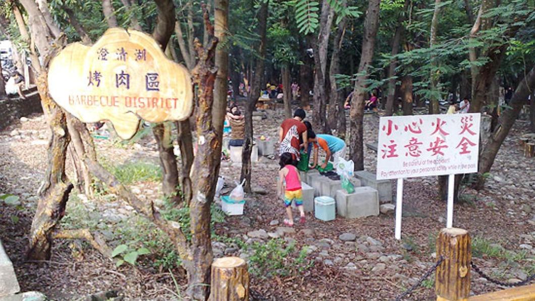 澄清湖的烤肉區可容納1000人。(圖/翻攝自澄清湖風景區)