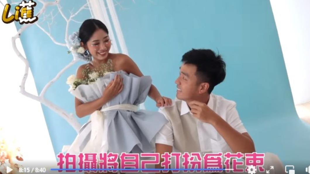 小倆口甜蜜對望。（圖／翻攝自香蕉王俊傑臉書）