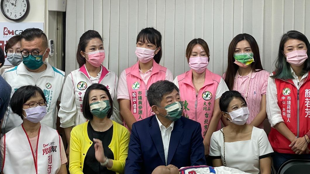 民進黨台北市長參選人陳時中今上午參訪月嫂訓練班。(圖/TVBS)