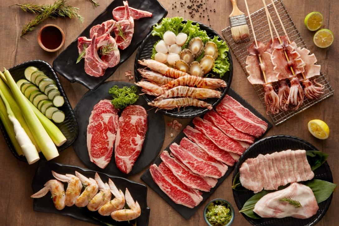 台北喜來登大飯店則首度推出「豪華海陸烤肉組」。（圖／台北喜來登提供）