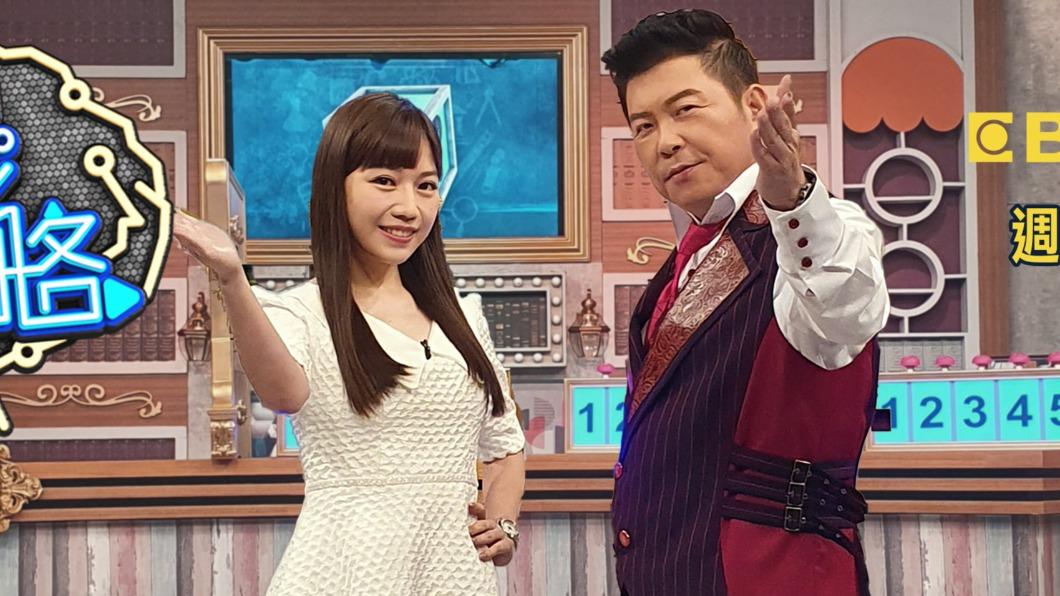 蔡尚樺（左）和曾國城節目連4年入圍。（圖／翻攝自全民星攻略臉書）