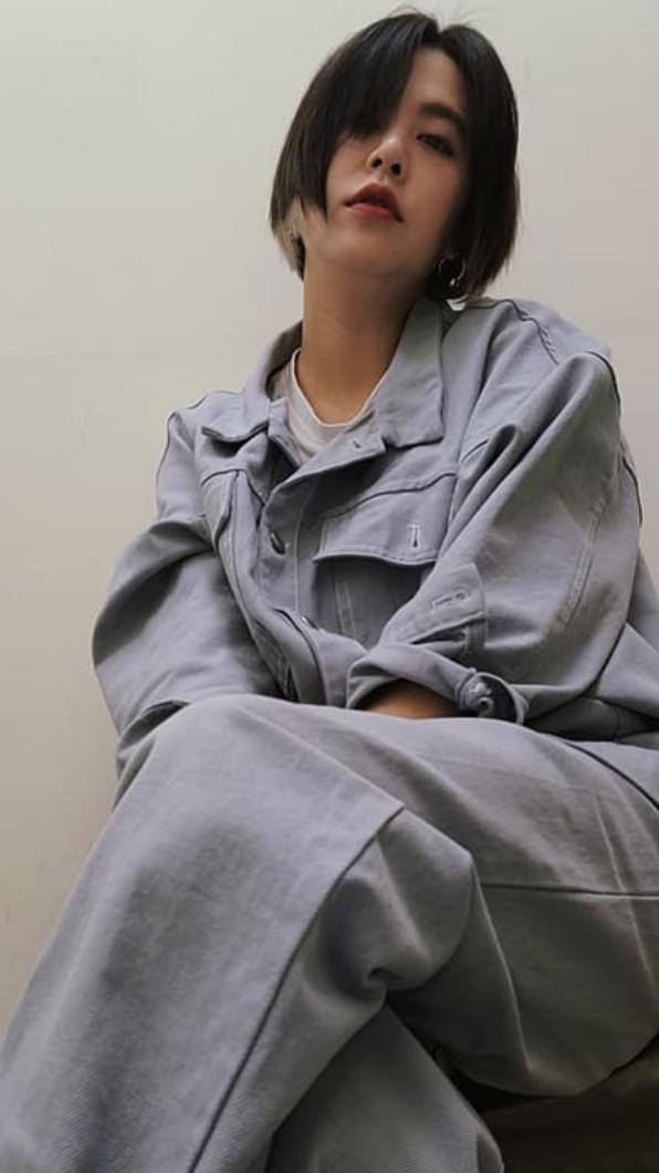 黃小柔推薦最有感的運動是「棒式」。（圖／翻攝自黃小柔臉書）