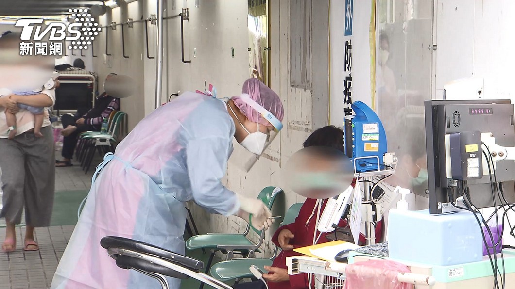 本土+46795人「中秋後確診率增」 另添17死、中重症56