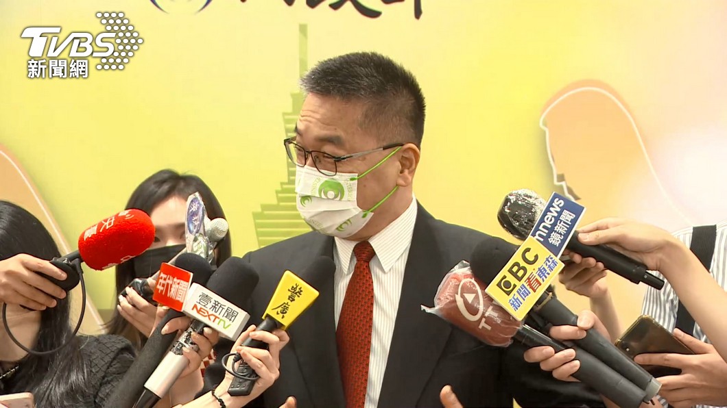甫下令徹查警大校長!網瘋傳同桌喝酒照 徐國勇回應