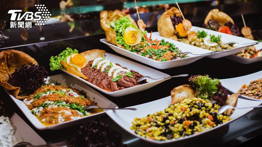 台灣吃到飽餐廳種類多元、料理多樣。(示意圖/shutterstock達志影像)