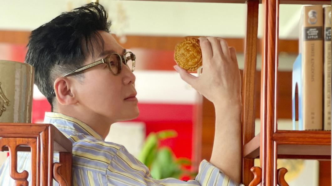 品冠今年中秋節在工作。(圖/種子音樂提供)