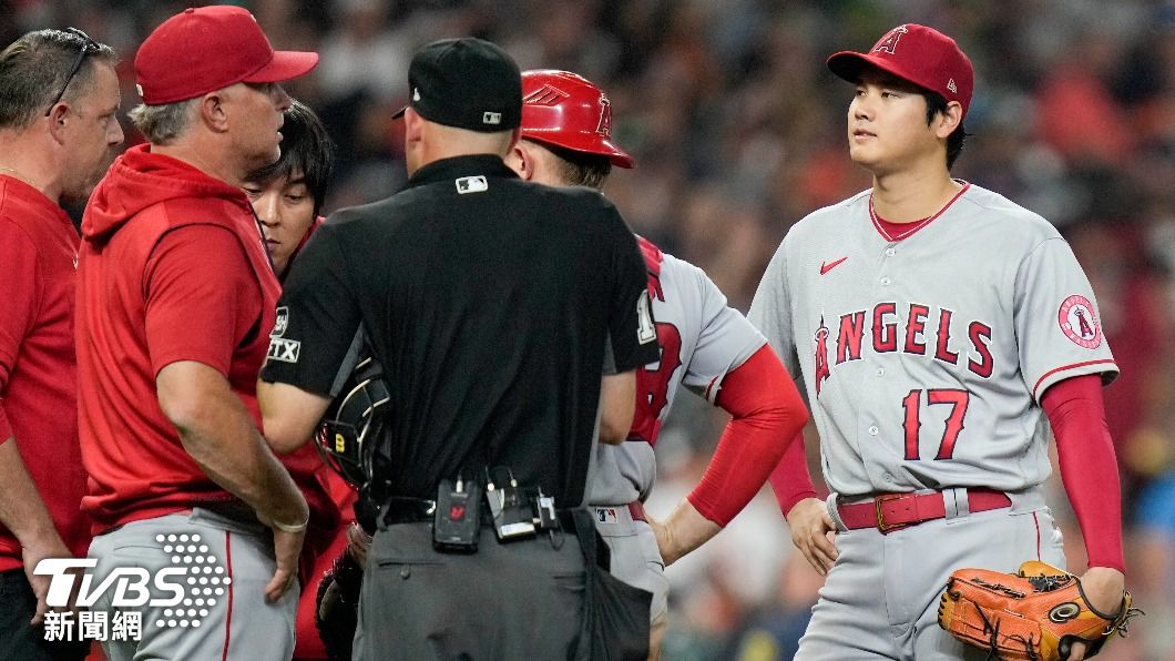 大谷在投完第5局後就因右手中指水泡破皮提前退場。(圖/達志影像美聯社)