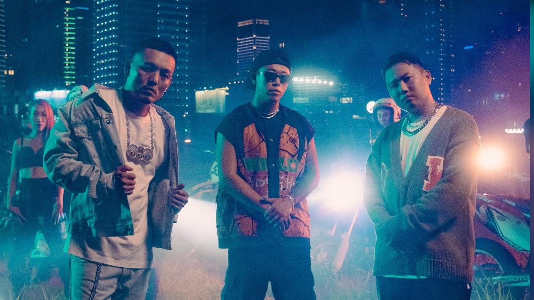 玖壹壹拍MV。（圖／混血兒娛樂提供）