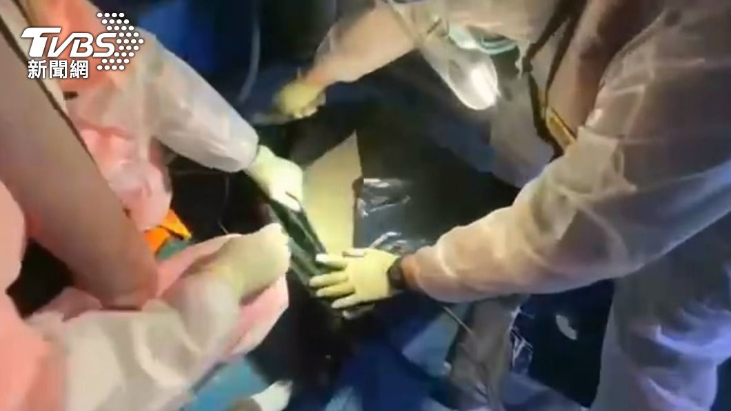 想趁颱風賺一波!漁船走私上千萬香菸 闖關失敗慘被逮