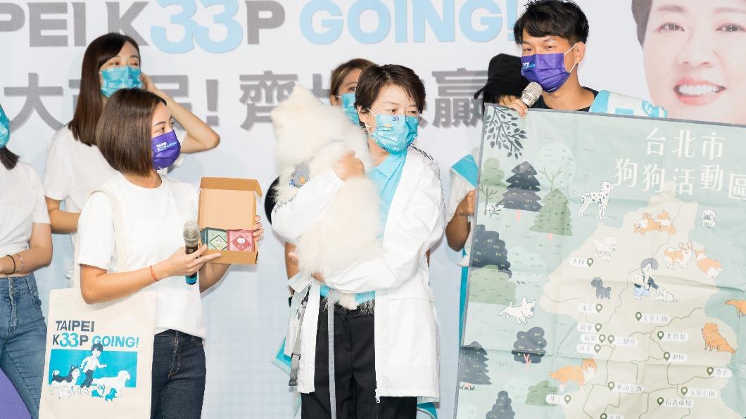 黃珊珊今天率領議員參選人舉辦限量應援小物發布會。(圖/黃珊珊競選辦公室提供)