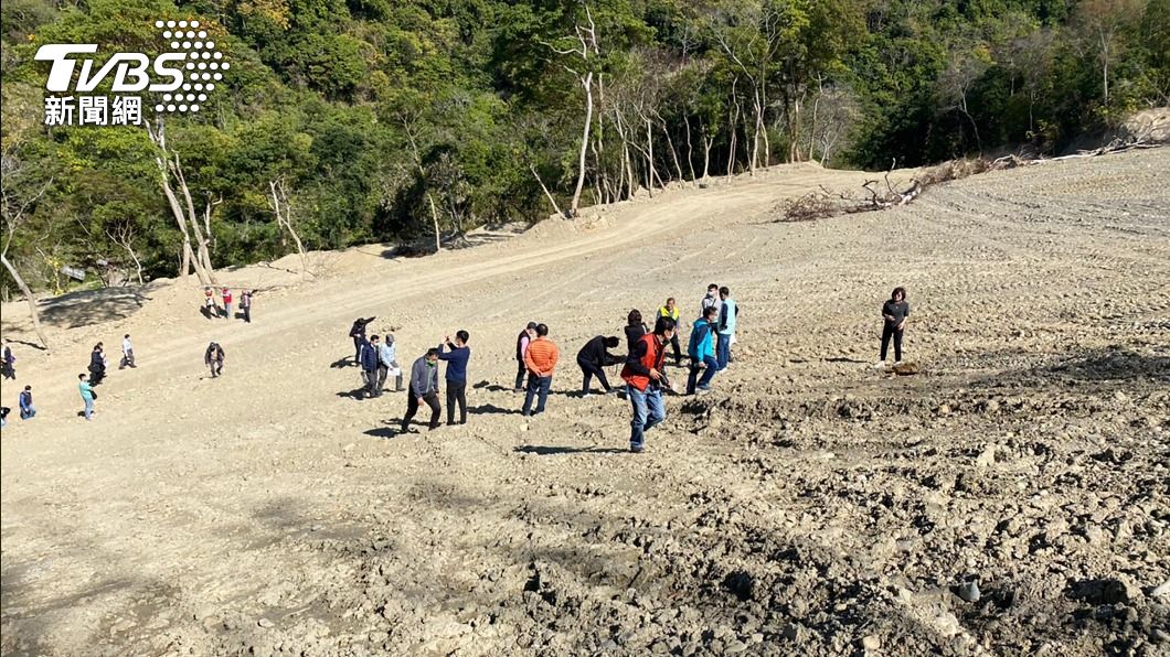 雲林斗六咬狗段山林地遭違法開墾。(圖/中央社)