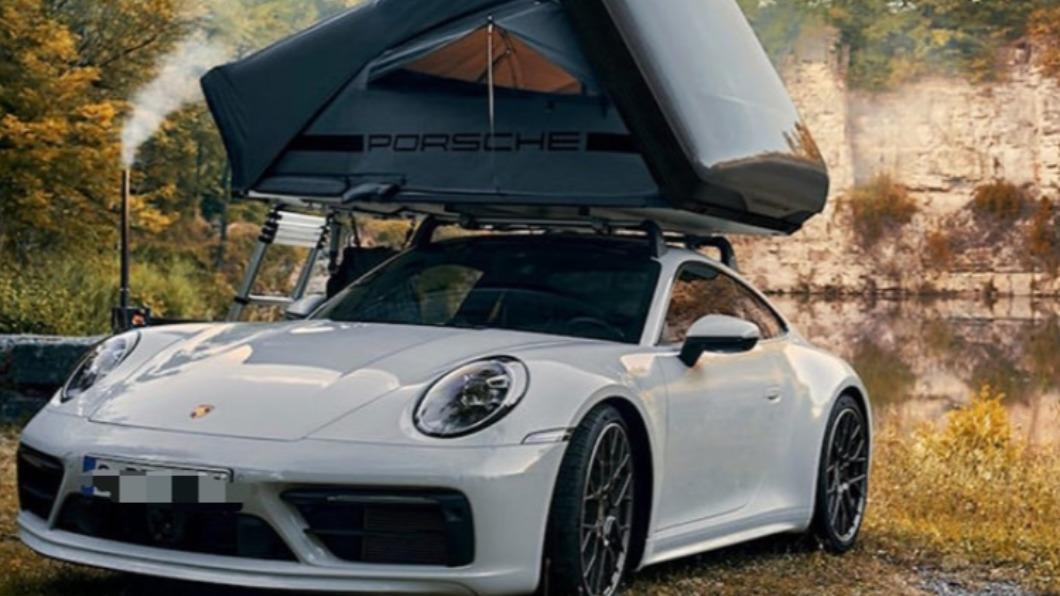 帳棚收摺好時,最高時速可達81英里/小時(約130km/h)。(圖/Porsche)